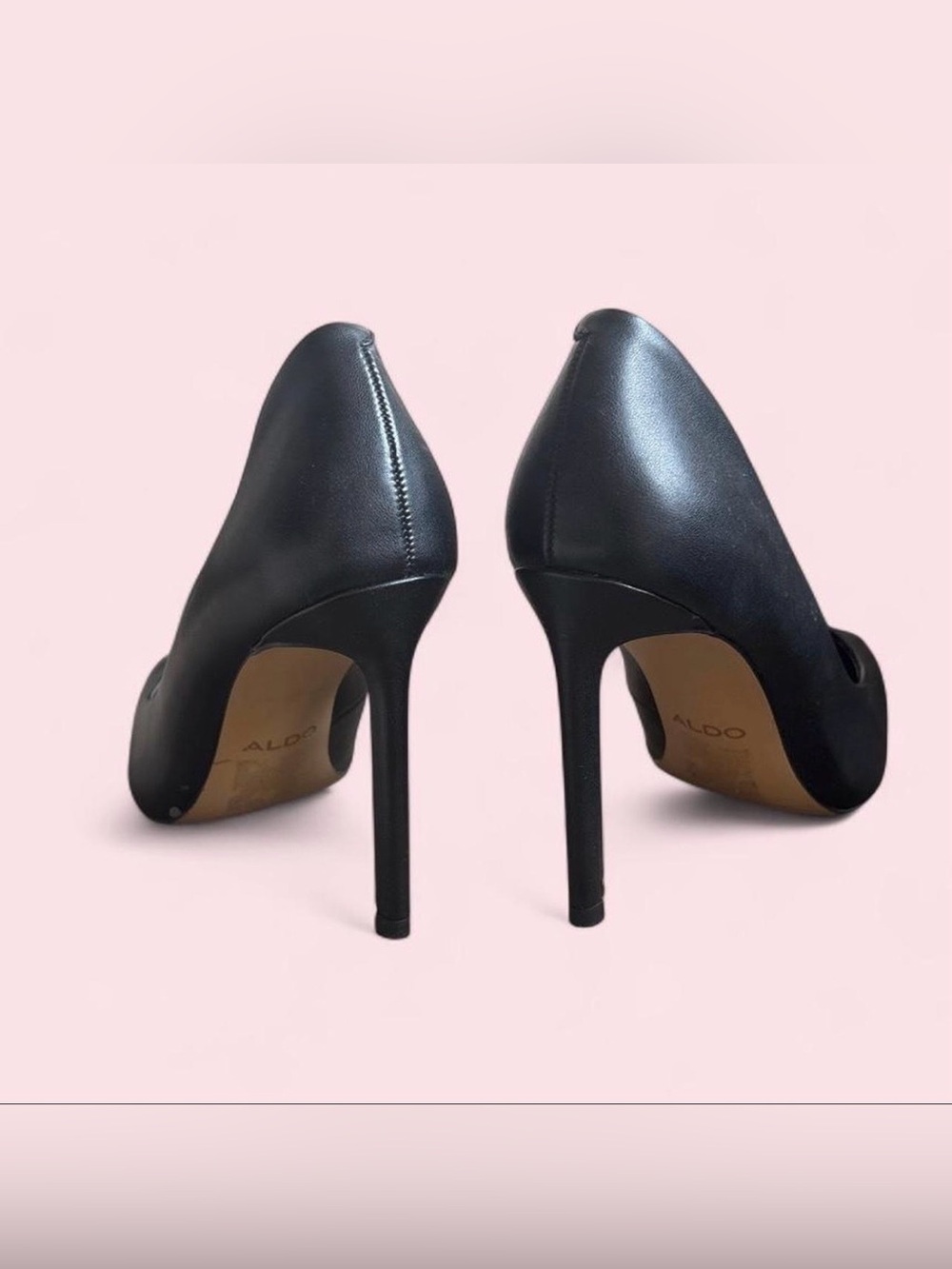 Classic Black Pointed-Toe 4.5 High Heels - Picture 4 of 5